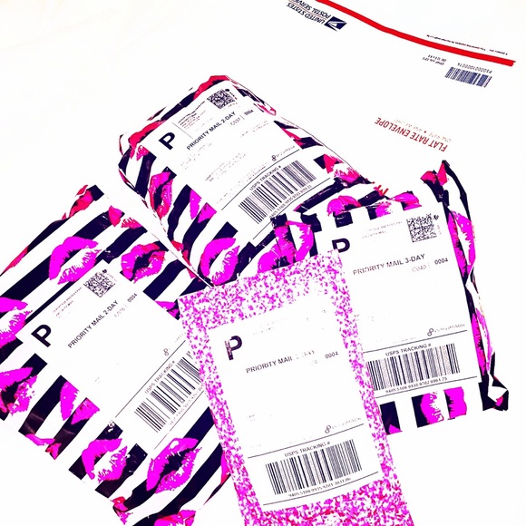 🎉HP🥳 Black Dress w/Long Sleeve & Peak-A-Boo Lace - Picture 6 of 7